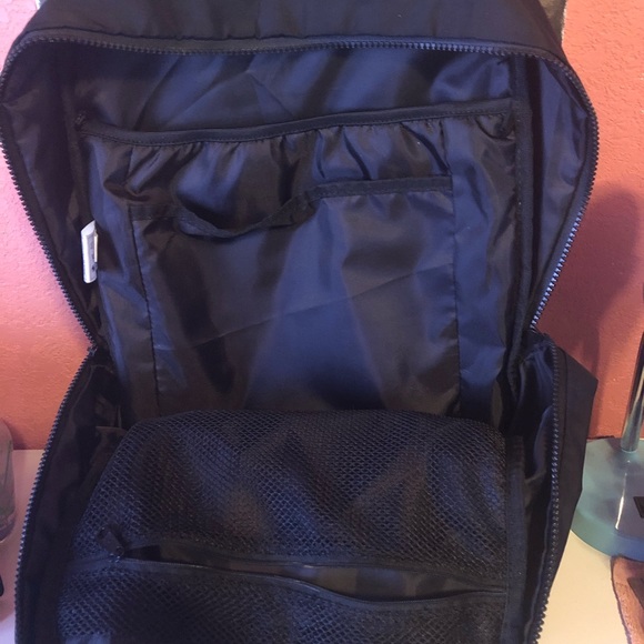 Adidas backpack - Picture 2 of 4